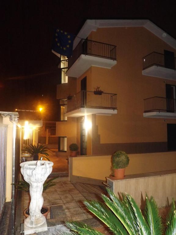 Affittacamere Pone Sesto San Giovanni Exteriör bild